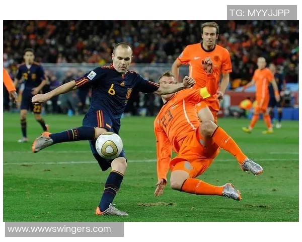 足球明星比达尔的传奇人生与职业生涯回顾及其对足球的影响分析 足球明星比达尔的传奇人生与职业生涯回顾及其对足球的影响分析