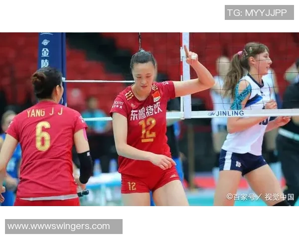重庆排球队在世界锦标赛积分榜中以97分稳居第一名展现强劲实力