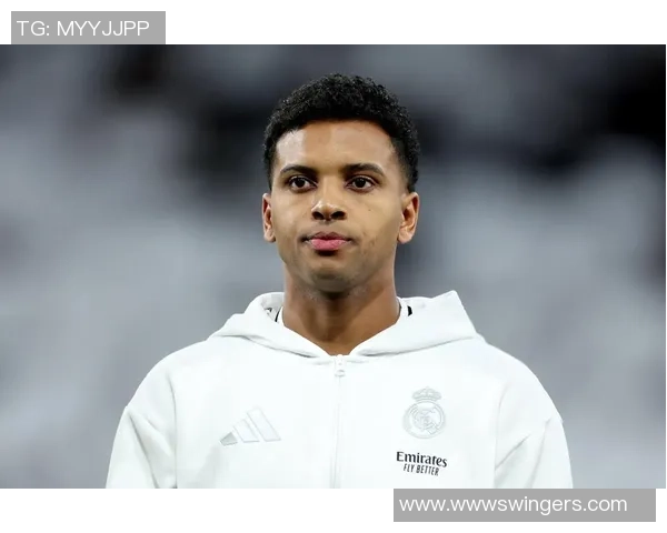 顶级足球明星头像照片欣赏与分析揭示他们背后的故事与成就 顶级足球明星头像照片欣赏与分析揭示他们背后的故事与成就